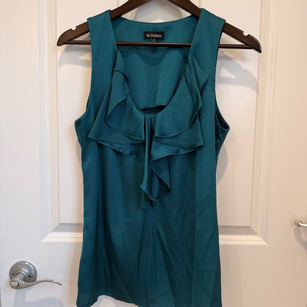 Le Chateau Satin Sleeves Top Size: Small Spring/ Summer